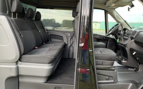 A double cabin for the efficient transport of both persons and cargo.